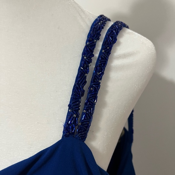 Perfect for any formal events. Only worn once. - Picture 3 of 5